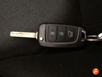 Car image 28