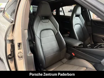 Car image 35