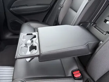 Car image 45