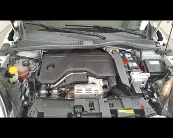 Car image 32