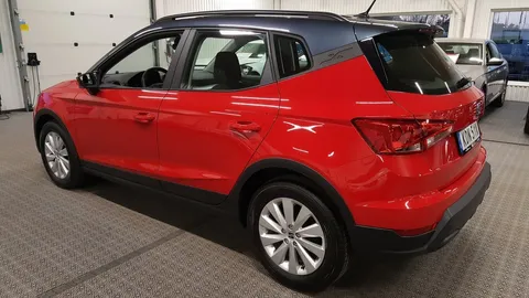 Car image 5