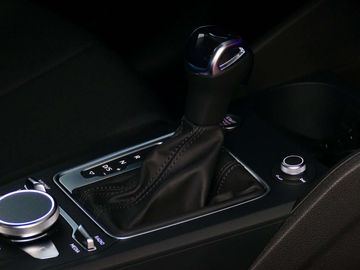 Car image 36