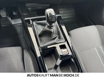 Car image 37