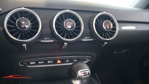 Car image 31