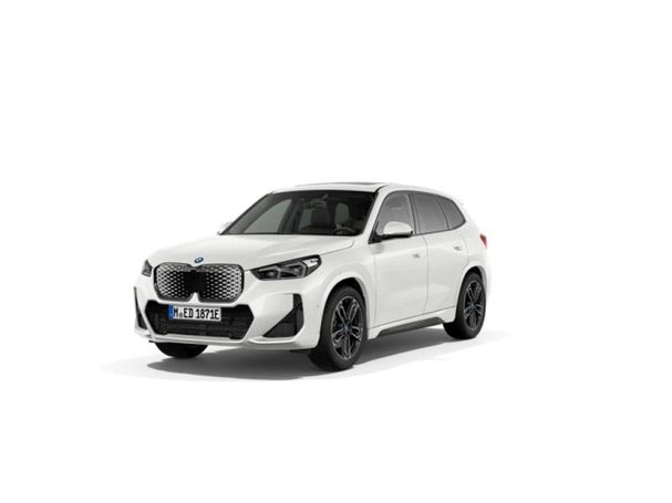 BMW iX1 M Sport 150 kW image number 1