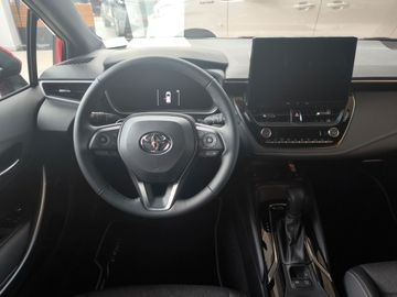 Car image 11