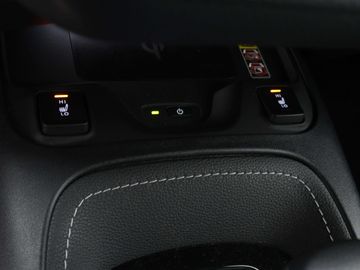 Car image 33