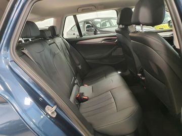 Car image 43