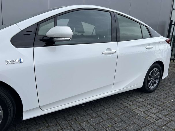 Toyota Prius 1.8 Plug-In Executive 90 kW image number 29