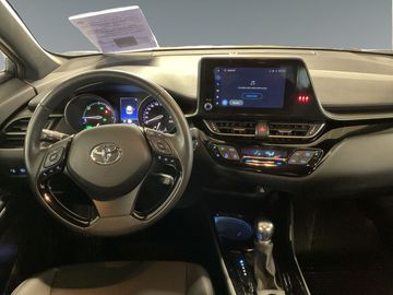 Car image 10