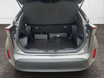 Car image 9