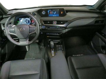 Car image 14