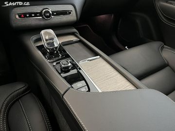 Car image 35