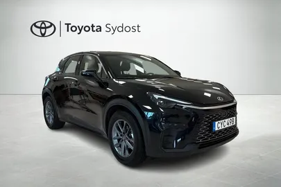Car image 18