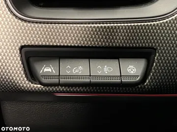 Car image 38