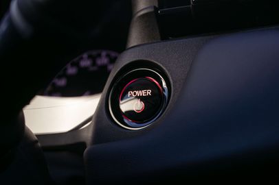 Car image 33