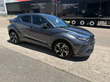 Car image 2