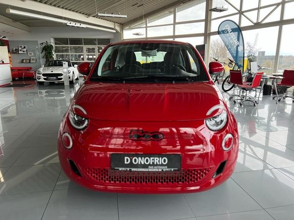 Fiat 500 e 87 kW image number 2