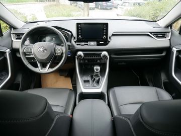 Car image 12