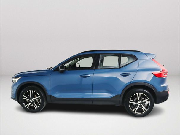 Volvo XC40 T2 Plus Dark 95 kW image number 3