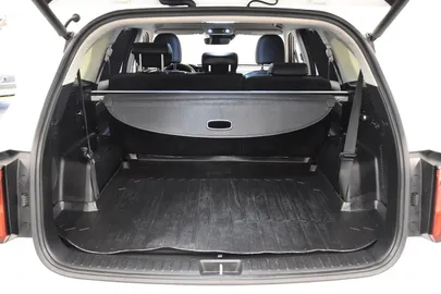 Car image 29