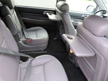 Car image 37