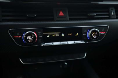 Car image 36