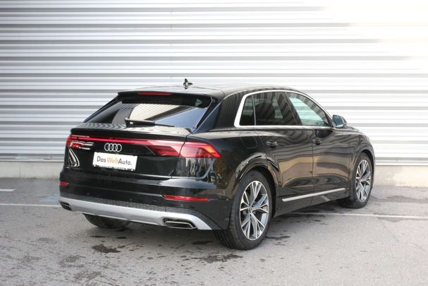 Audi Q8 55 TFSIe quattro 280 kW image number 3