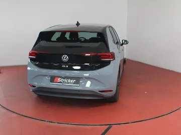 Car image 36