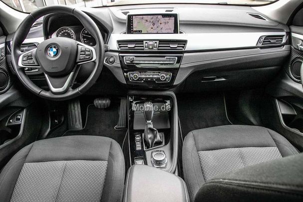 BMW X2 xDrive25e Advantage 162 kW image number 3