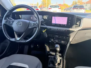 Car image 26