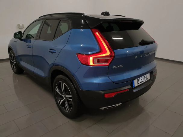 Volvo XC40 D4 AWD R-Design 140 kW image number 3