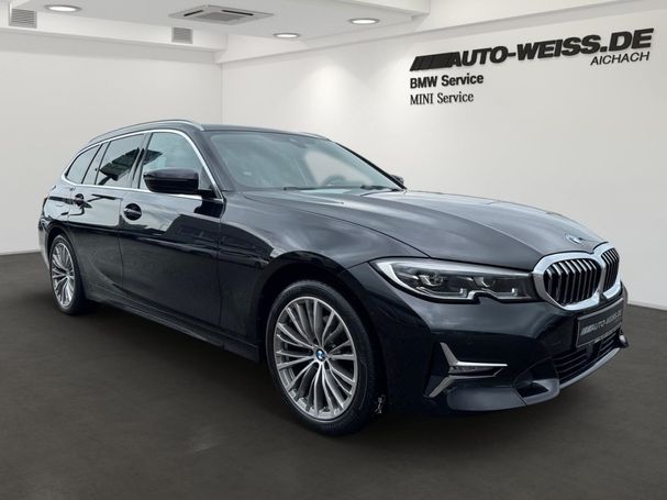 BMW 320d Touring xDrive 140 kW image number 2