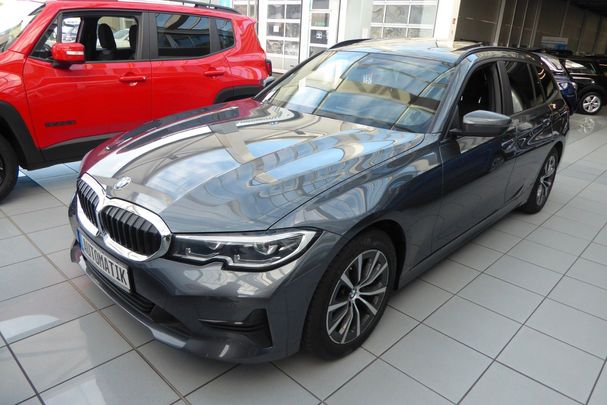 BMW 320d Touring Advantage 140 kW image number 1