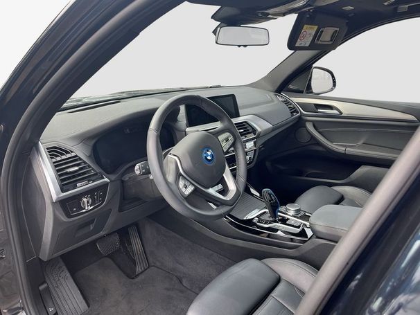 BMW iX3 210 kW image number 13