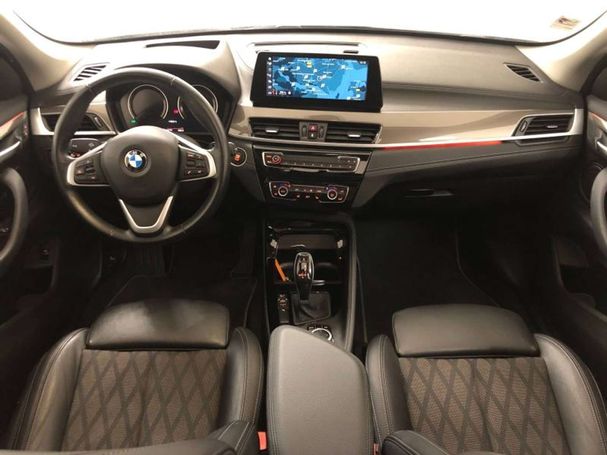 BMW X1 sDrive18d xLine 110 kW image number 4