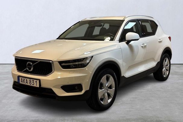 Volvo XC40 T4 AWD Momentum 141 kW image number 1