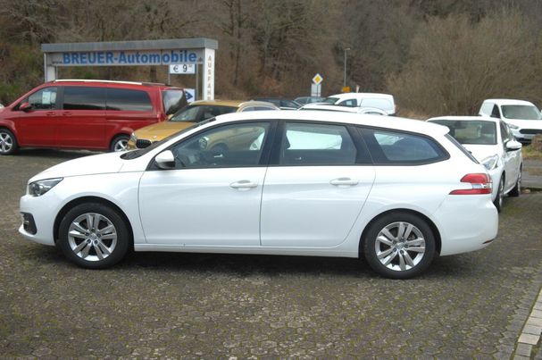 Peugeot 308 BlueHDi 130 Active 96 kW image number 5