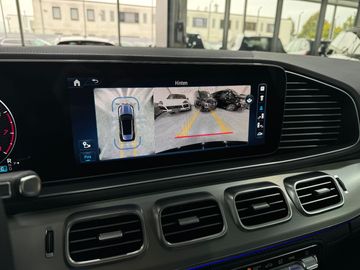 Car image 36