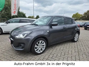 Car image 3