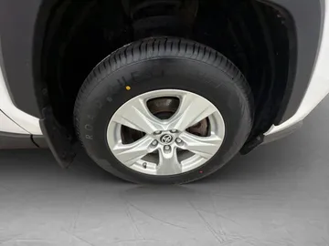 Car image 33