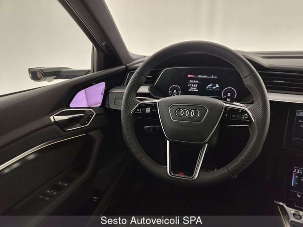 Audi Q8 50 quattro e-tron S-line Sportback 250 kW image number 7