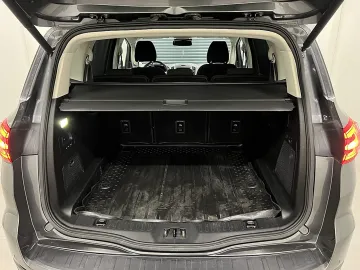 Car image 42