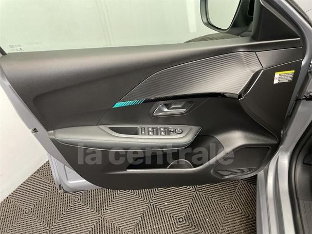 Peugeot 208 PureTech 100 EAT8 Allure 74 kW image number 24