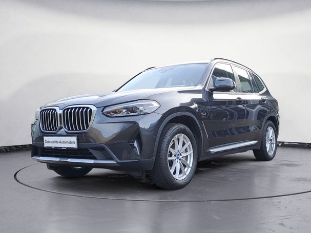 BMW X3 xDrive30e 215 kW image number 1