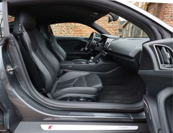 Car image 31