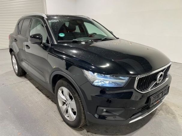 Volvo XC40 D3 Momentum Pro 110 kW image number 2