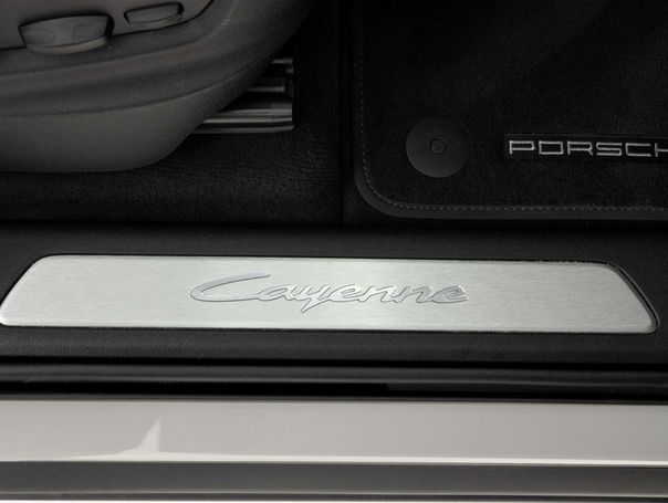 Porsche Cayenne E-Hybrid 346 kW image number 26