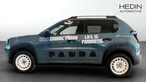 Car image 5