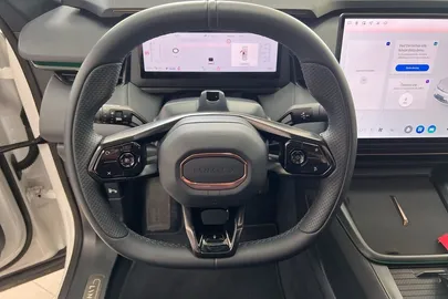 Car image 29